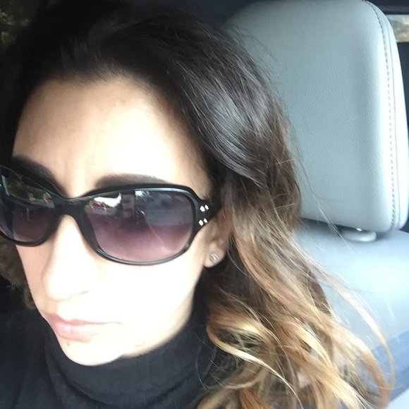 Meet your Posher, Lisa - Picture 1 of 1